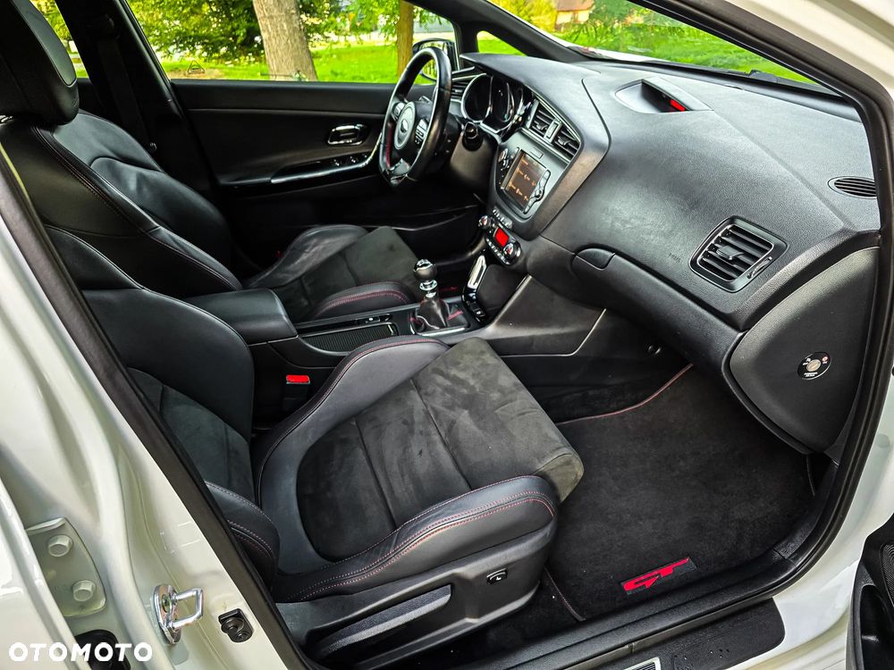 Kia Ceed - 37