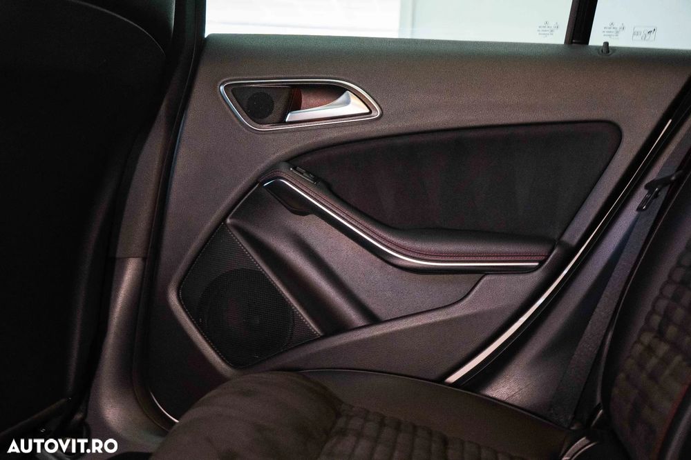 Mercedes-Benz CLA 220 - 33