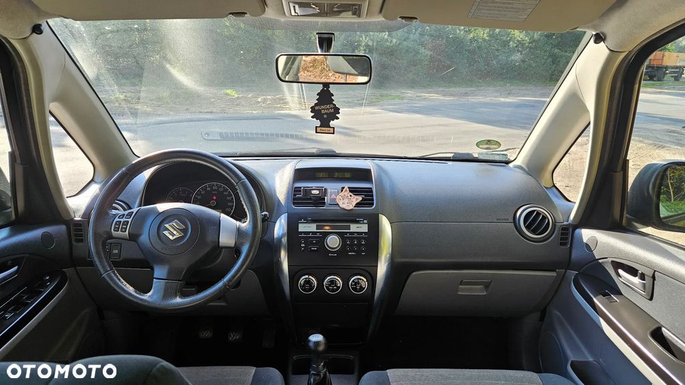 Suzuki SX4 - 8