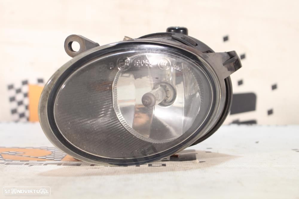 Farol De Nevoeiro Direito Audi A6 (4F2, C6)  4F0941700 / 4F0941702 / D - 1