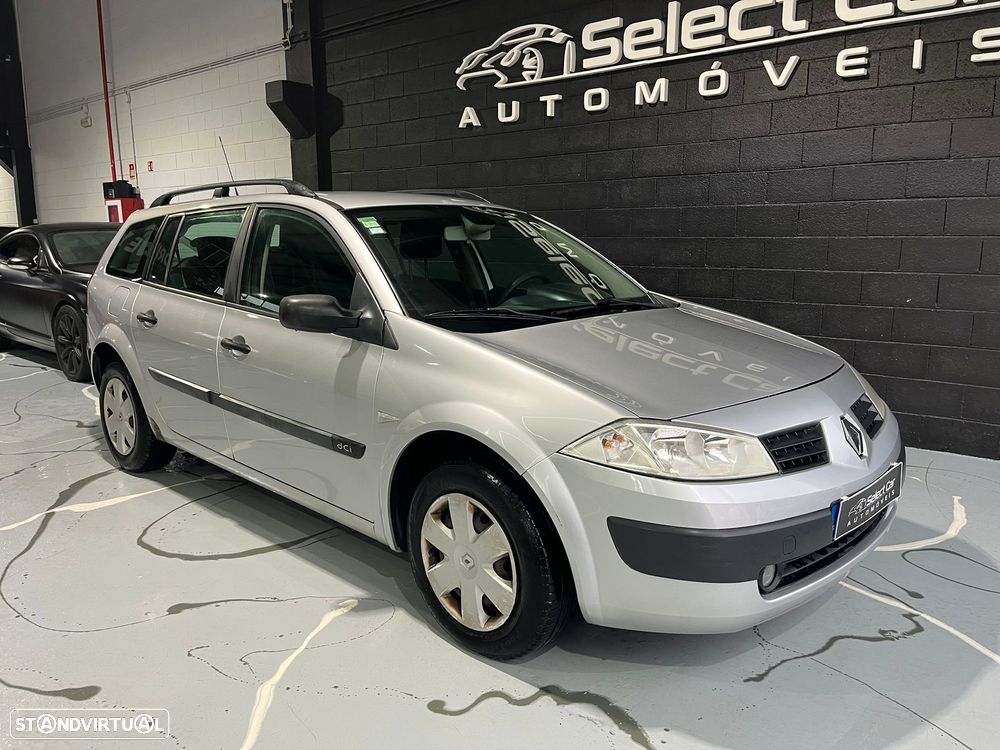 Renault Mégane 1.5 dCi Dynamique - 4