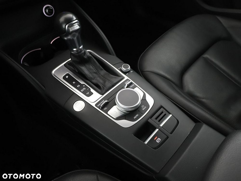 Audi A3 Sportback 1.4 TFSI e-tron design - 30