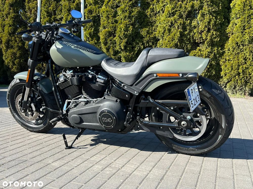 Harley-Davidson Softail Fat Bob - 16