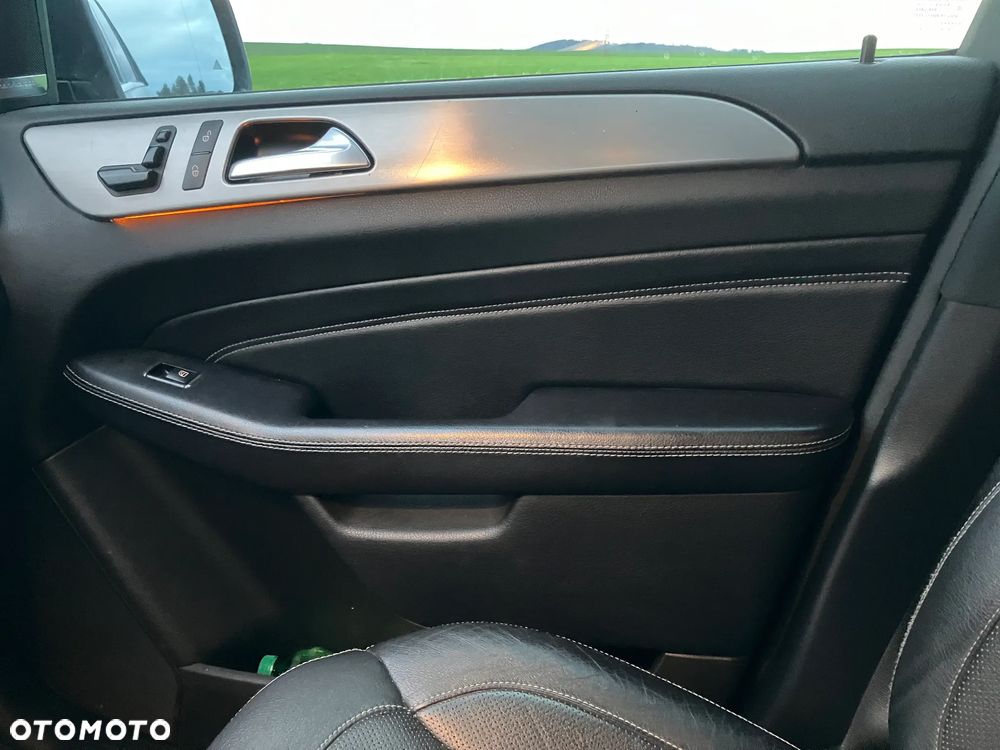 Mercedes-Benz ML - 7