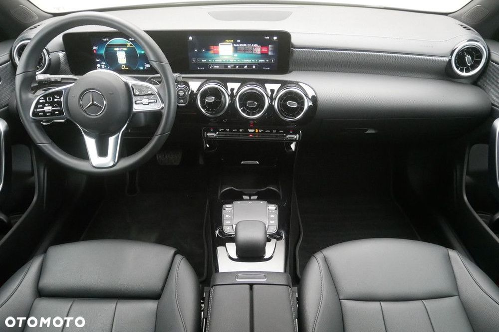Mercedes-Benz CLA - 8