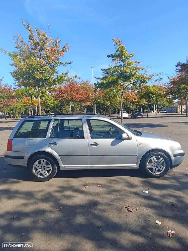 VW Golf Variant - 4