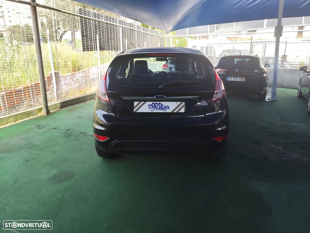 Ford Fiesta 1.5 TDCi Titanium - 15