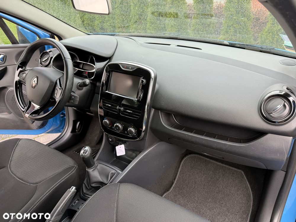 Renault Clio - 19