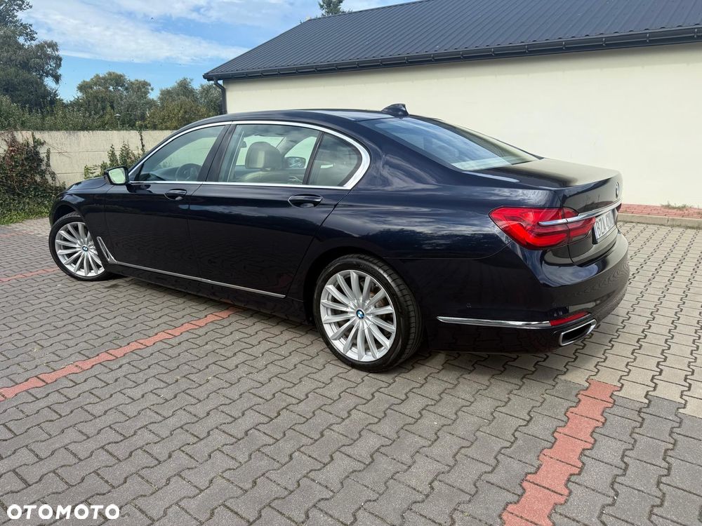 BMW Seria 7 740Li - 3