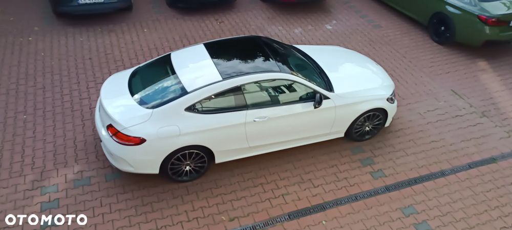 Mercedes-Benz Klasa C 300 9G-TRONIC - 11