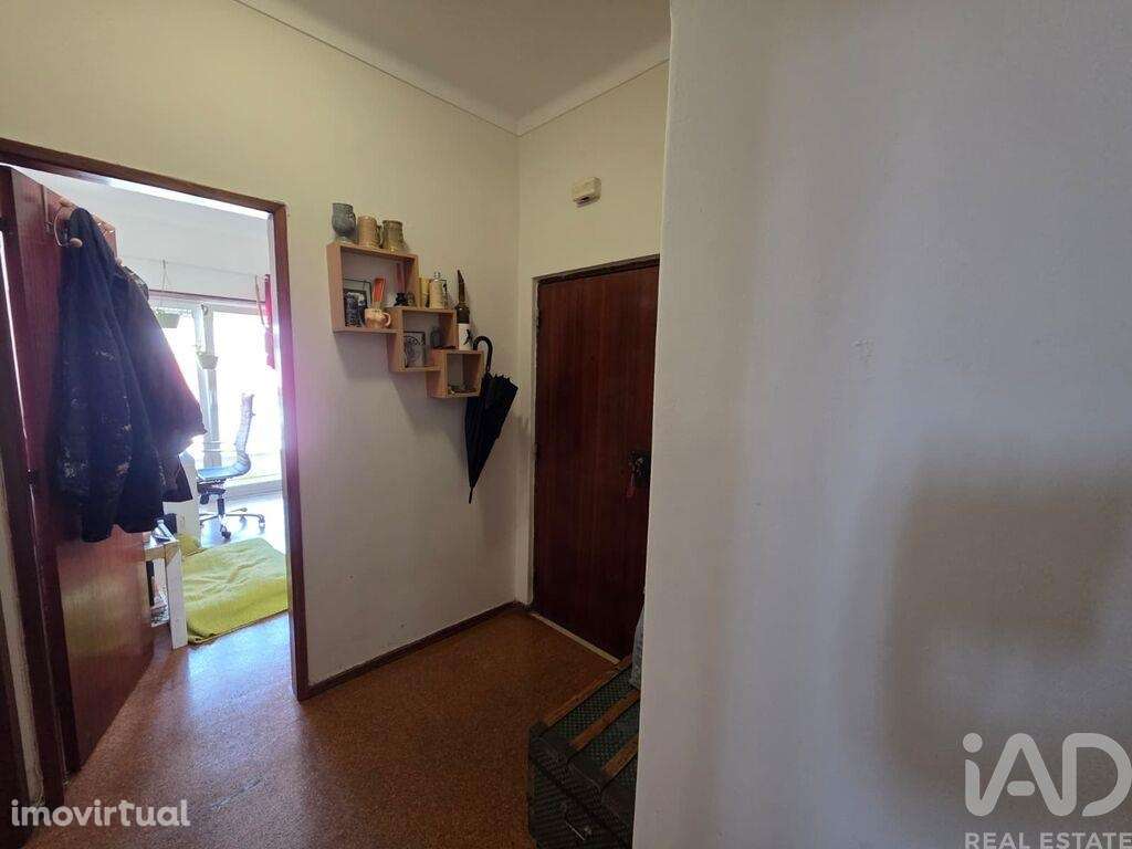Apartamento T2 em Caldas da Rainha - Nossa Senhora do Pópulo, Coto e S - Grande imagem: 3/18
