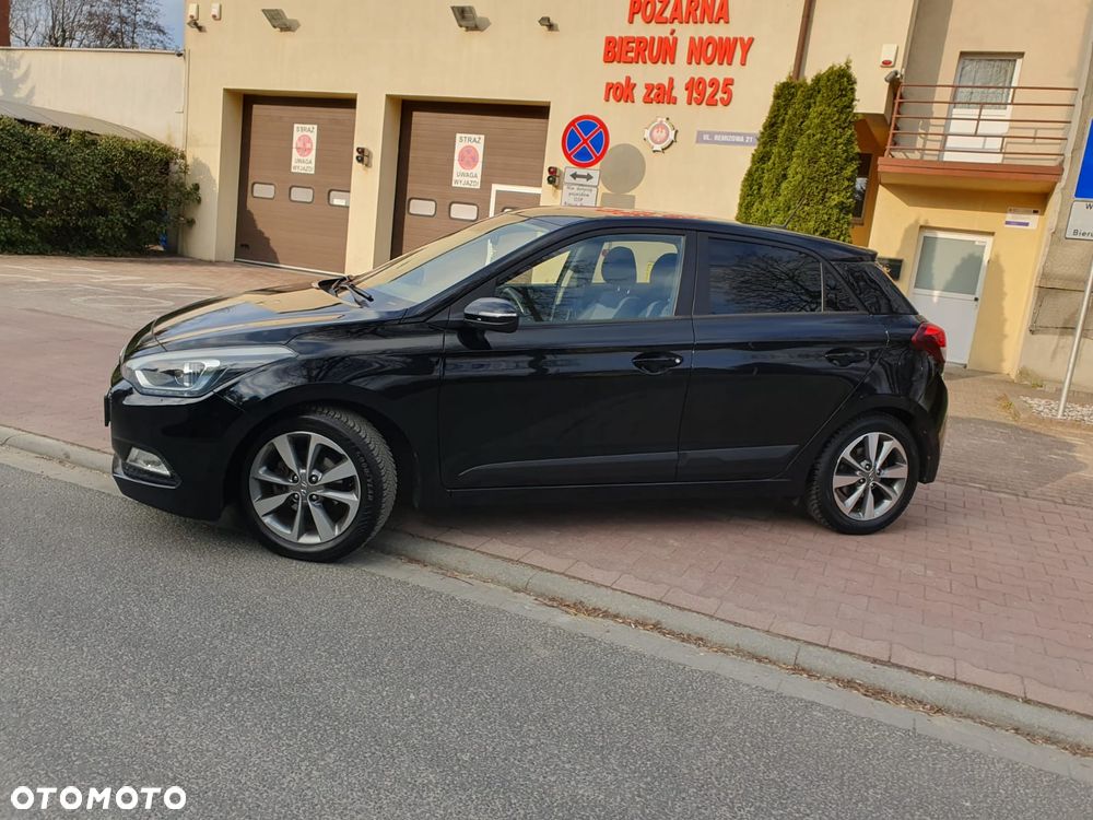 Hyundai i20 blue 1.2 YES!+ - 4