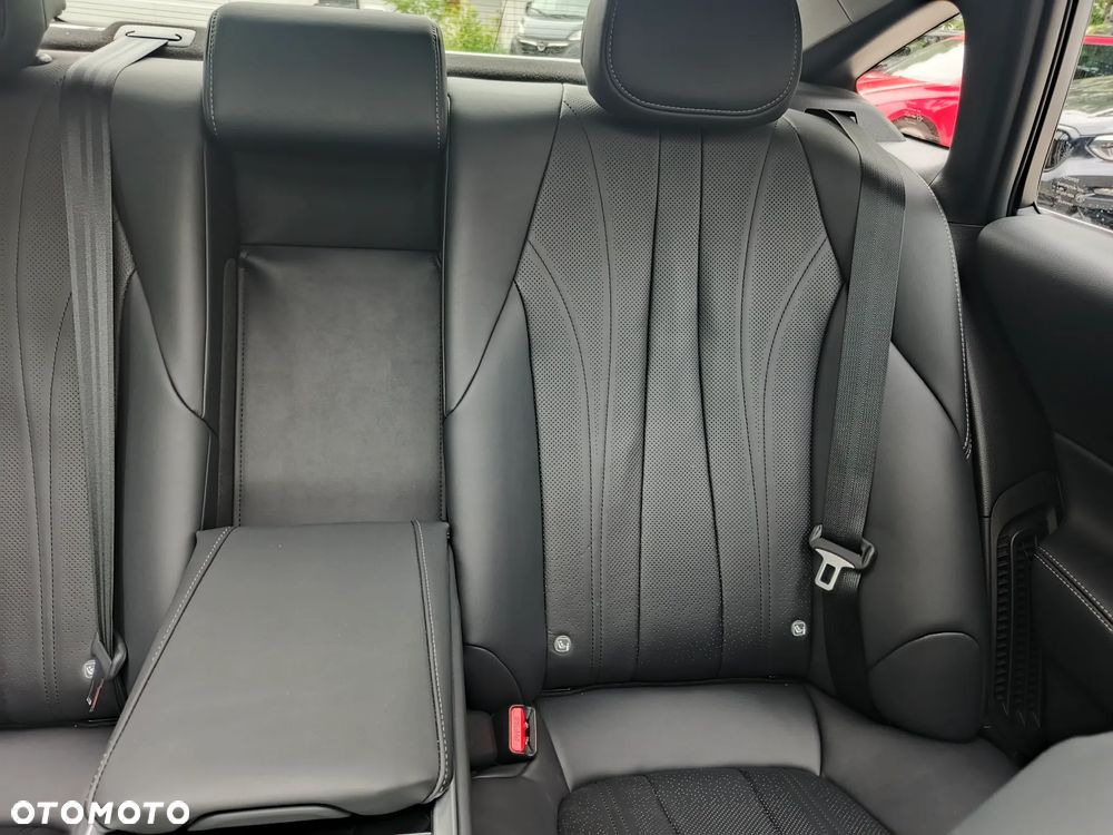 Toyota Mirai Advanced - 11