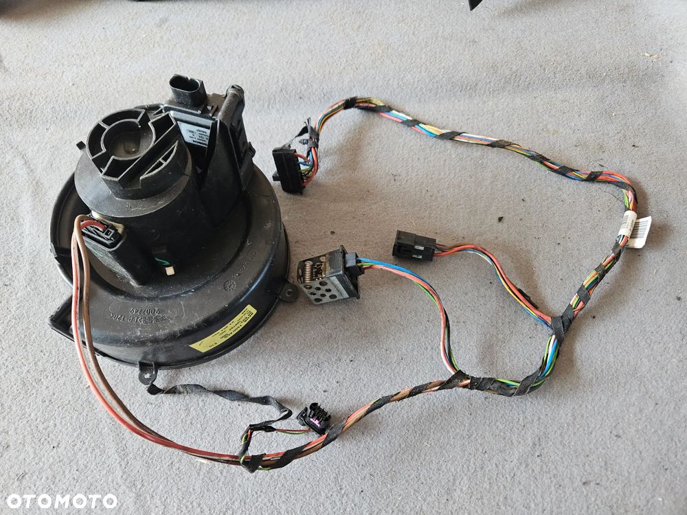Wentylator dmuchawa nawiewu rezystor wiązka Opel Zafira A Lift 2005r - 1