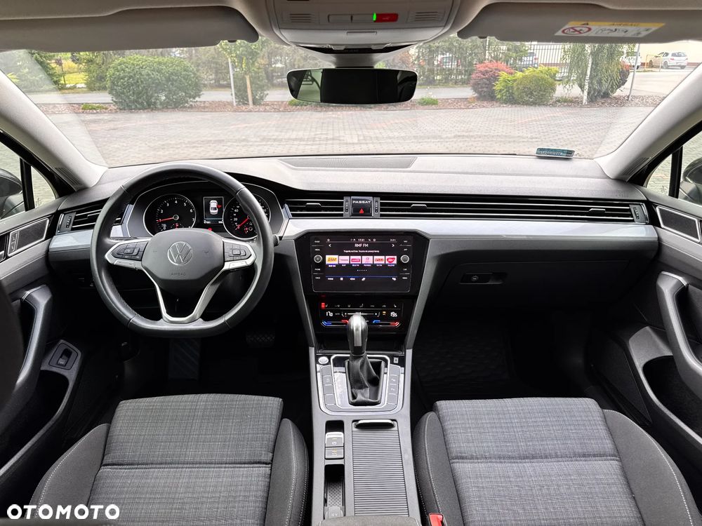 Volkswagen Passat - 13