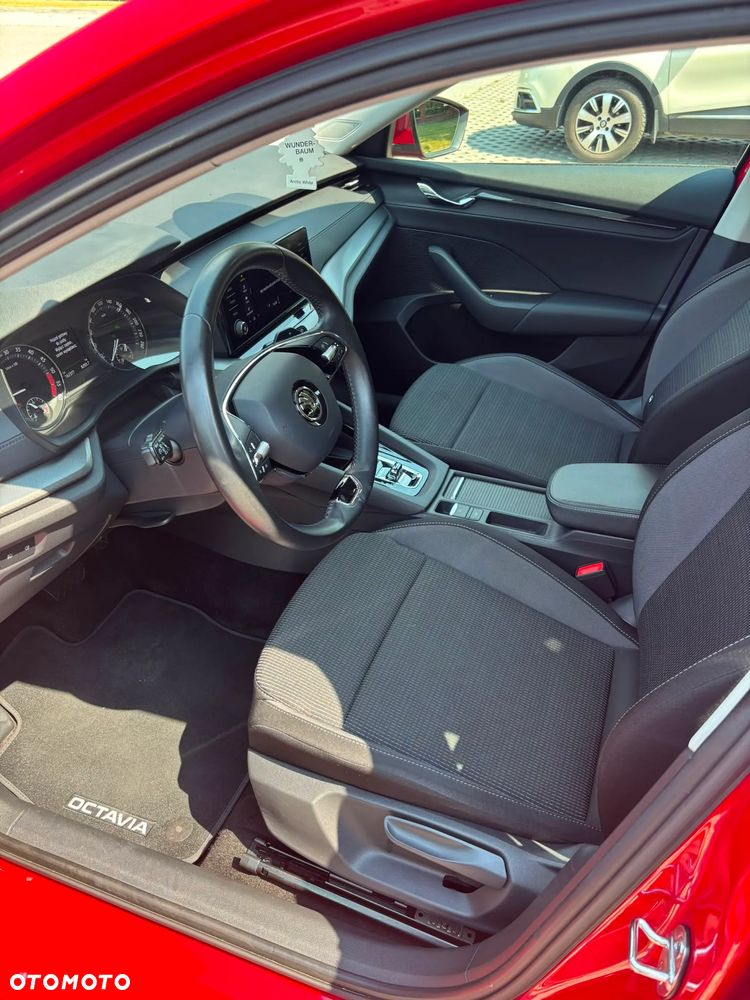 Skoda Octavia 2.0 TDI Ambition DSG - 10