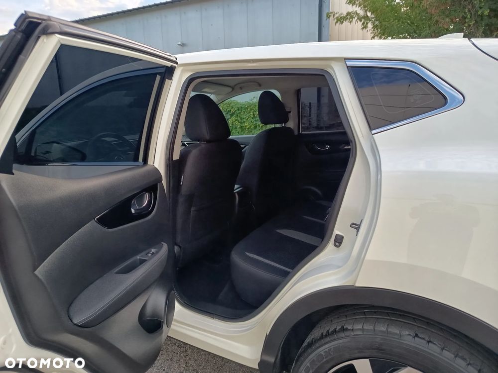 Nissan Qashqai 1.3 DIG-T Acenta DCT - 32