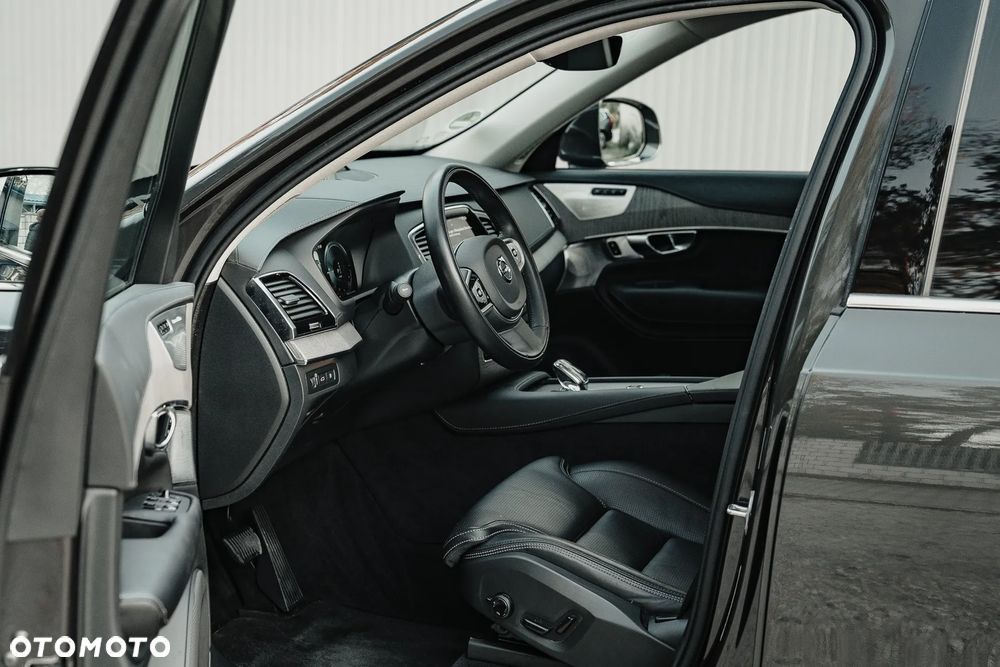 Volvo XC 90 T8 AWD Recharge Geartronic Inscription Edition - 17