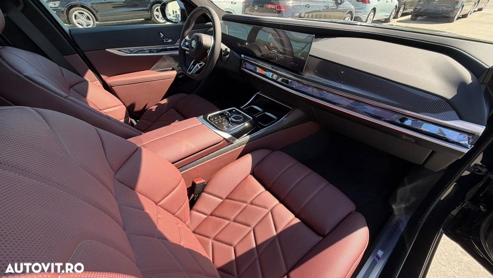 BMW Seria 7 740d xDrive MHEV - 15