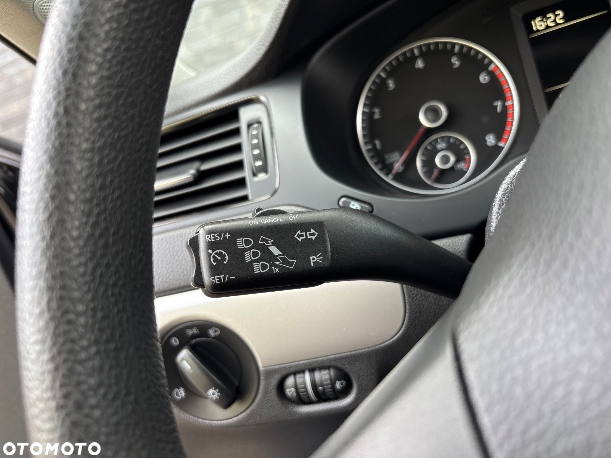 Volkswagen Jetta 1.2 TSI BMT Comfortline - 23