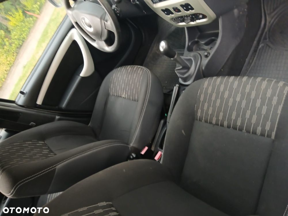 Dacia Logan - 13