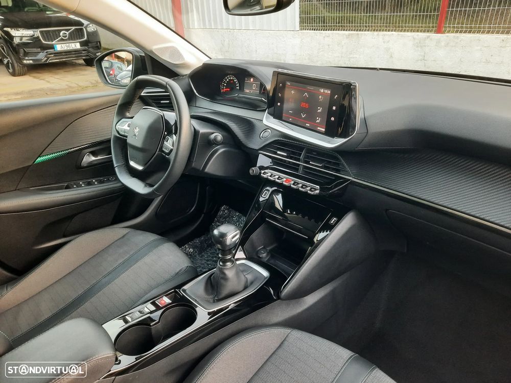 Peugeot 208 1.2 PureTech Allure Pack - 32