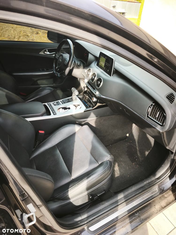 Kia Stinger 3.3 T-GDI V6 GT AWD - 15
