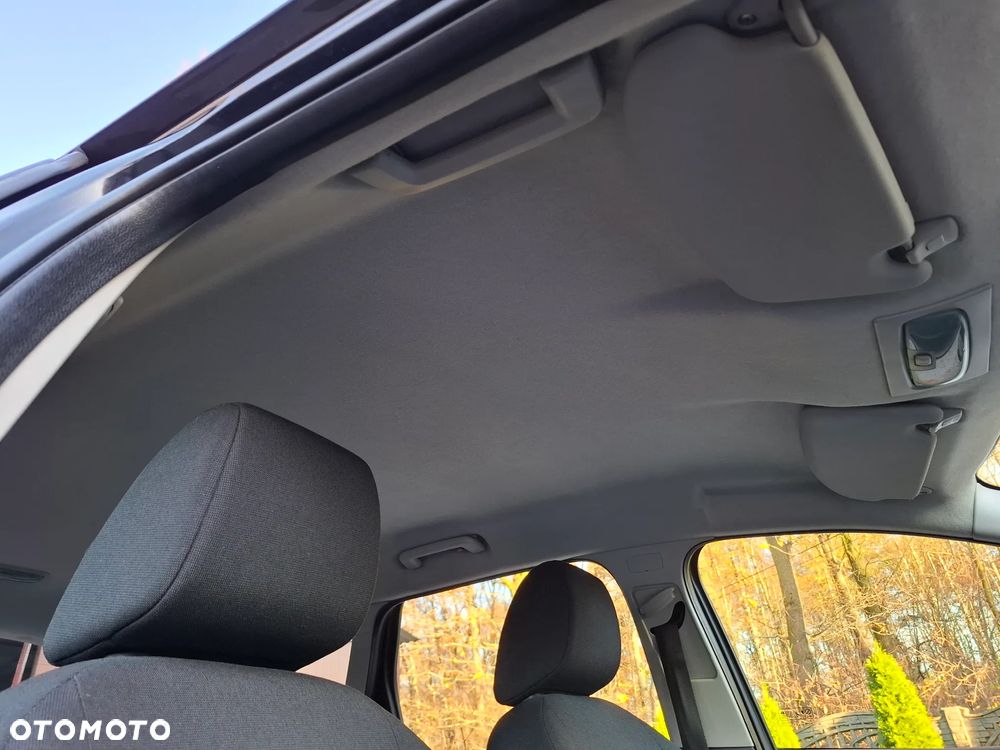 Ford Focus 1.6 Ambiente - 24