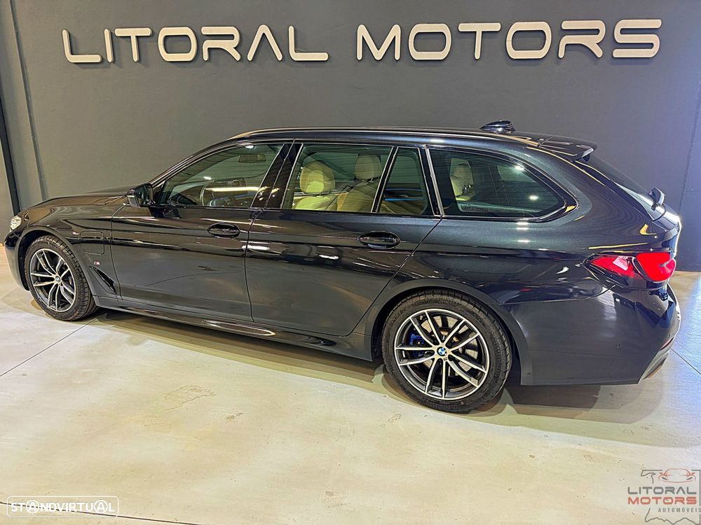 BMW 530 e Pack Desportivo M - 8