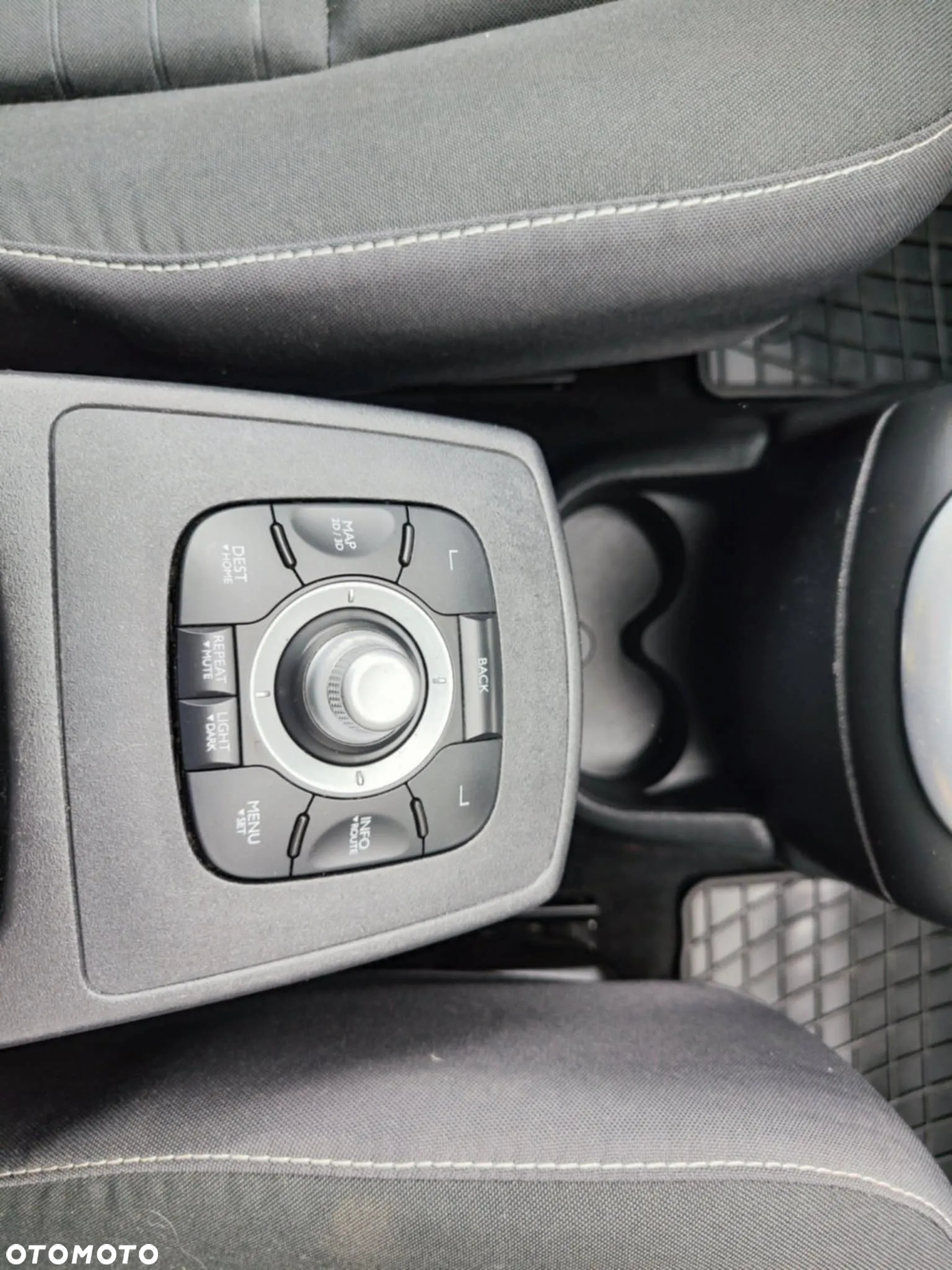 Renault Scenic 1.5 dCi Limited - 29