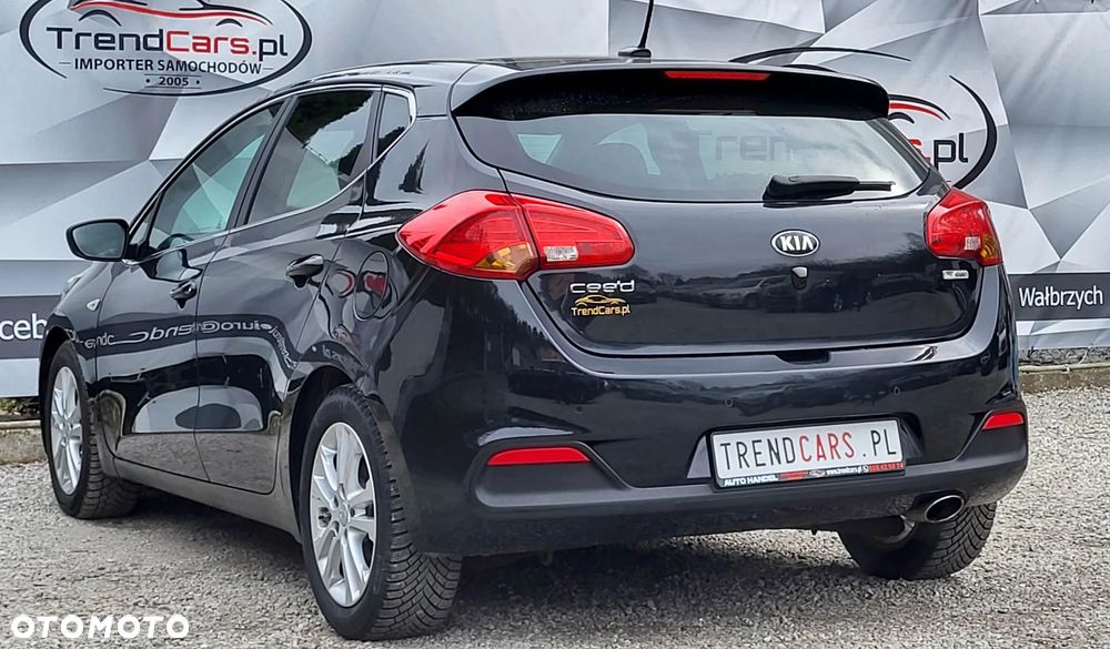 Kia Ceed 1.6 GDI ISG Spirit - 28