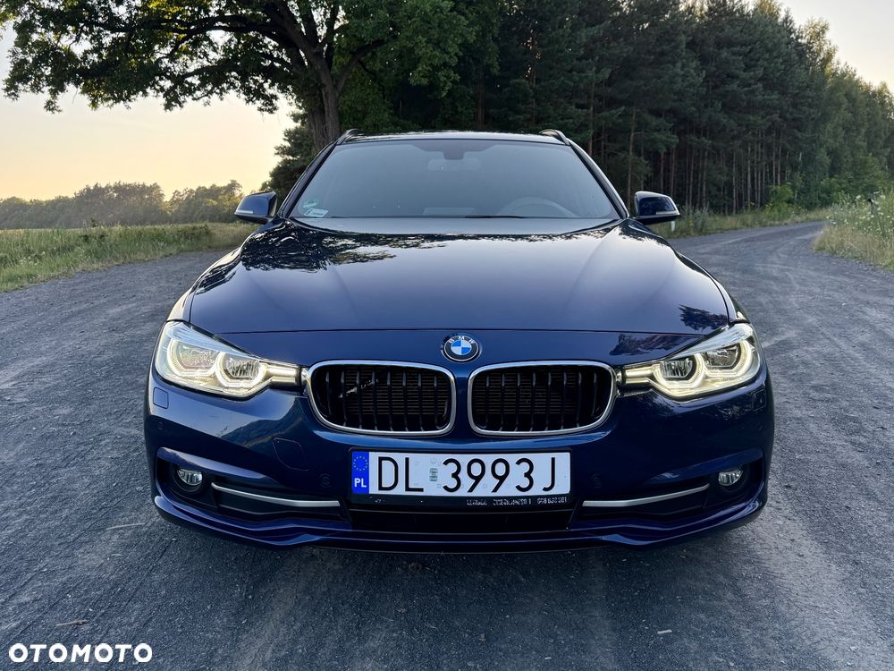 BMW Seria 3 318d Sport Line - 4