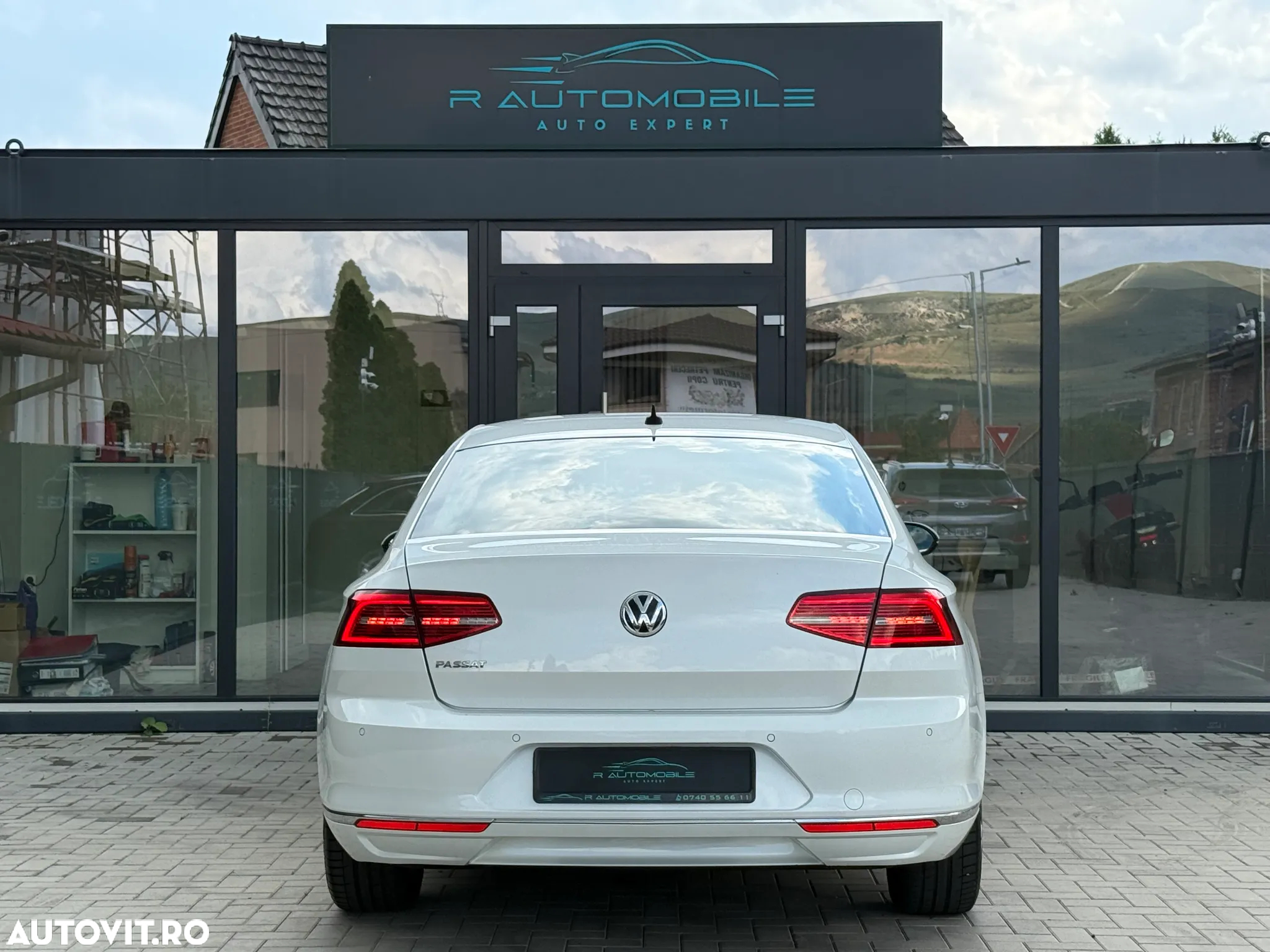 Volkswagen Passat 2.0 TDI DSG Highline - 8