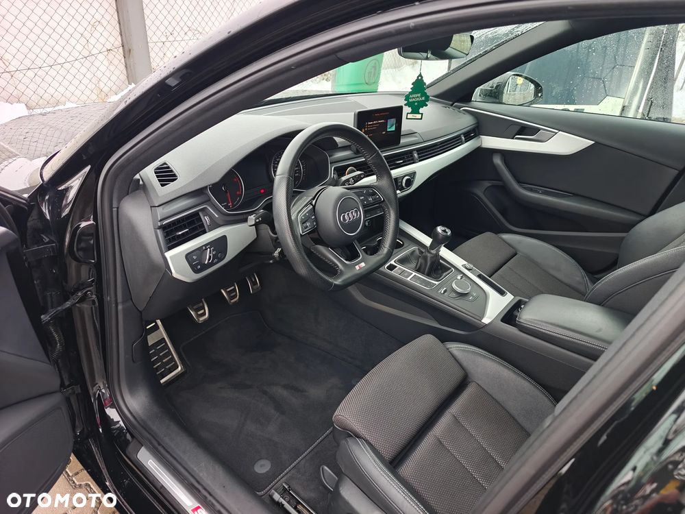 Audi A4 Avant - 13