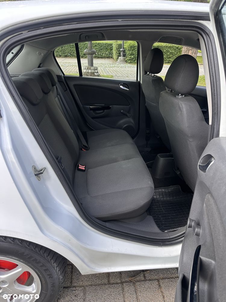Opel Corsa - 8