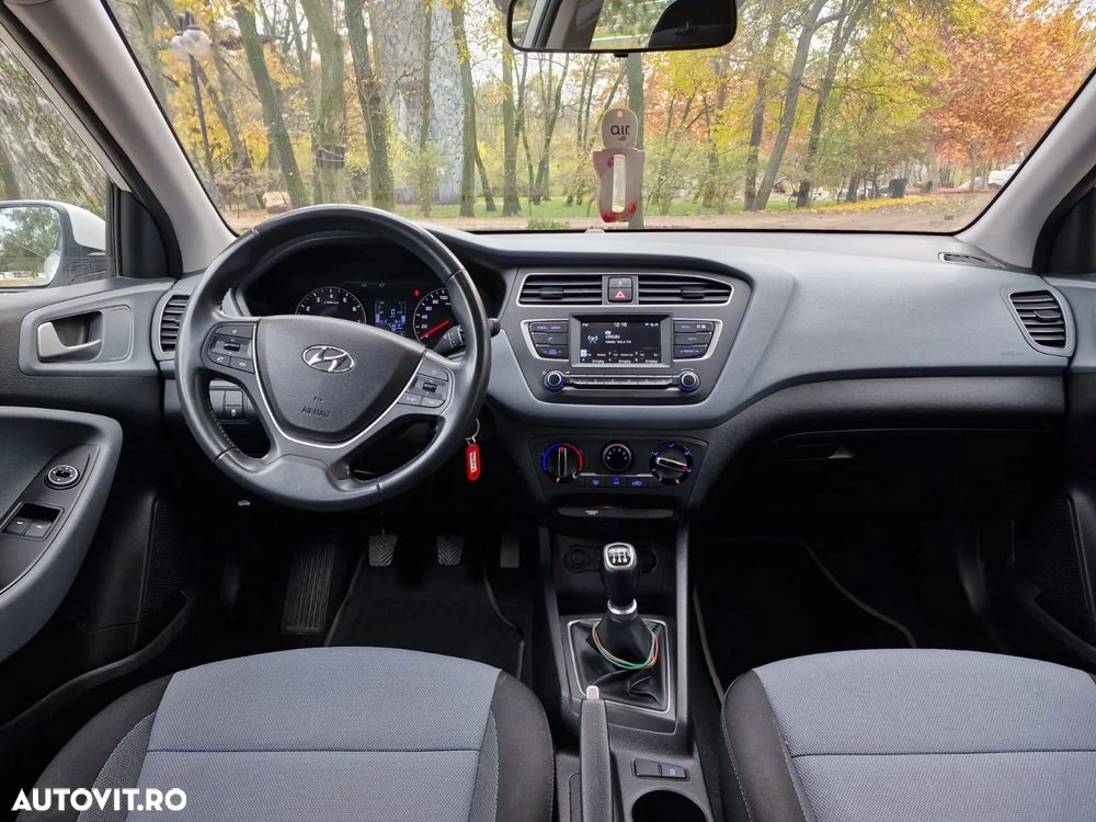 Hyundai i20 1.25 84CP M/T Comfort - 11