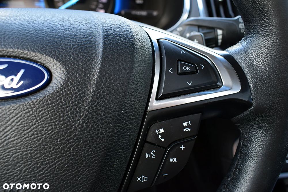 Ford Edge 2.0 EcoBlue Bi-Turbo 4x4 Titanium - 12