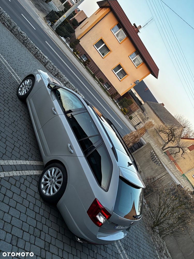 Skoda Octavia 2.0 TDI RS - 9