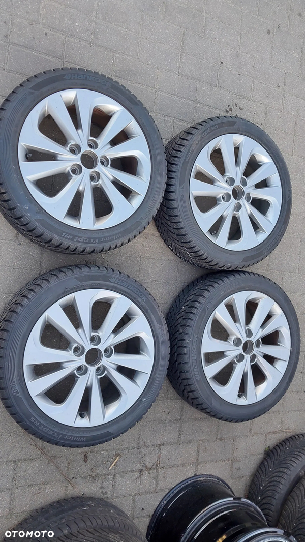 Komplet kol zimowych toyota auris corolla avensis 5x114,3 et50 7x17 opony 225/45r17