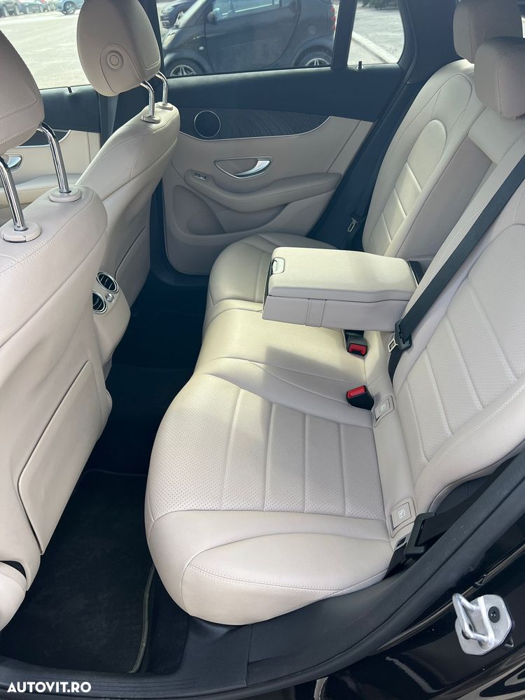 Mercedes-Benz EQC 400 4MATIC - 10