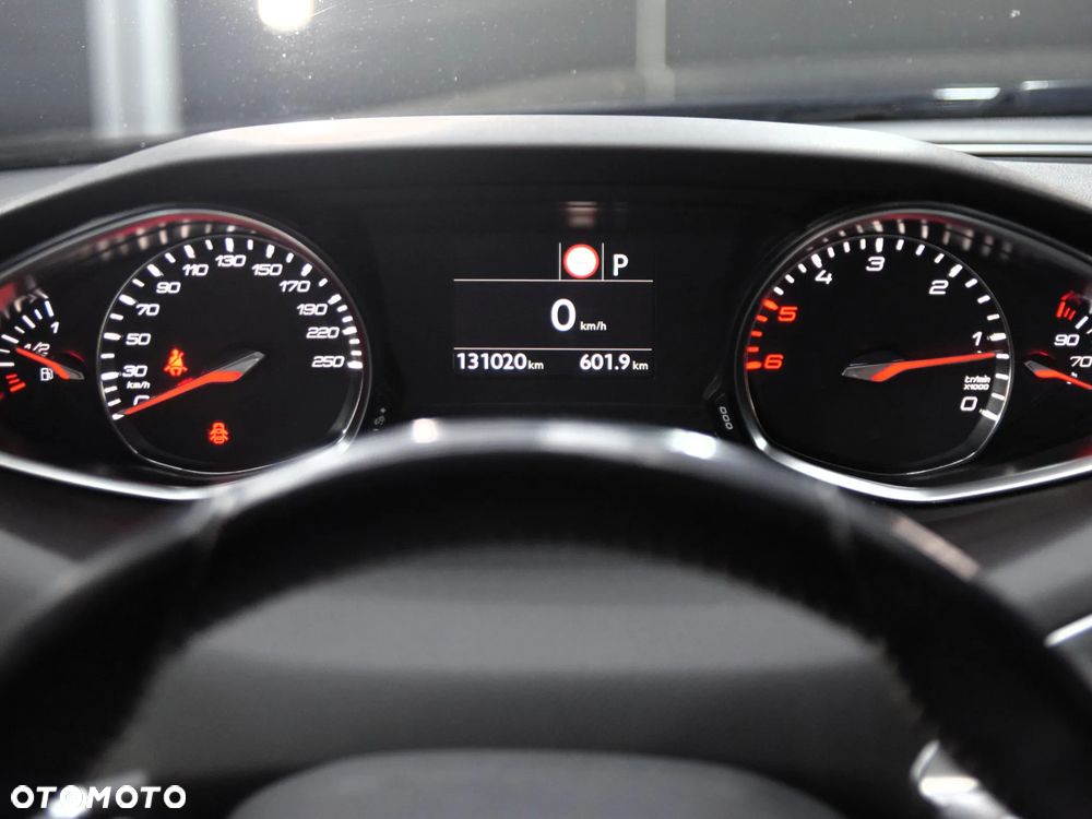 Peugeot 308 SW BlueHDi 130 EAT8 Active Pack - 18
