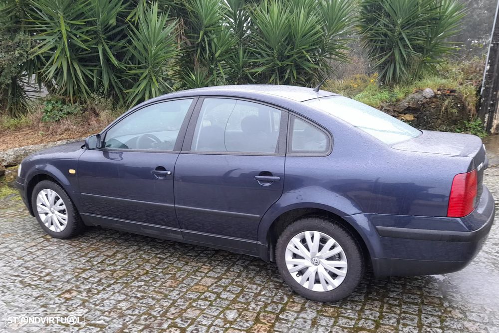 vw passat ver-1-9-tdi-confortline-top - 3