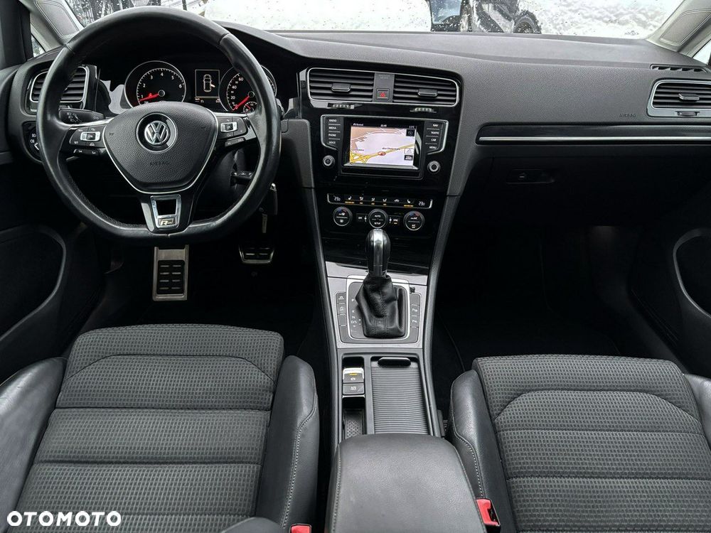 Volkswagen Golf 1.4 TSI BMT Highline DSG - 23