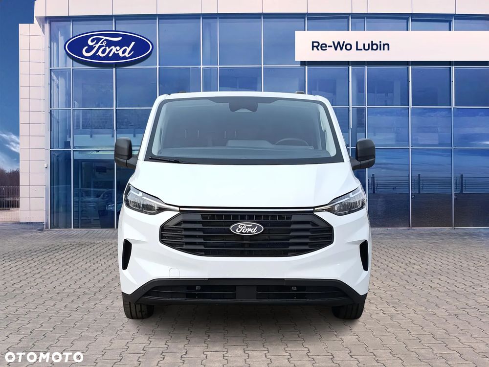 Ford Tranist Custom - 8