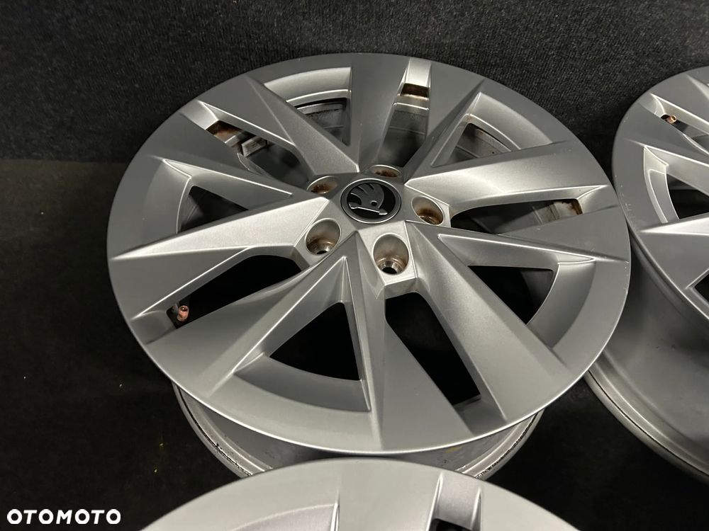 Alufelgi Skoda Octavia IV, III, Karoq, VW Golf 6, 7, Caddy, Touran 17 cali 5x112 4szt. Ładne! - 15