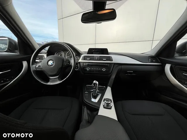 BMW Seria 3 - 18