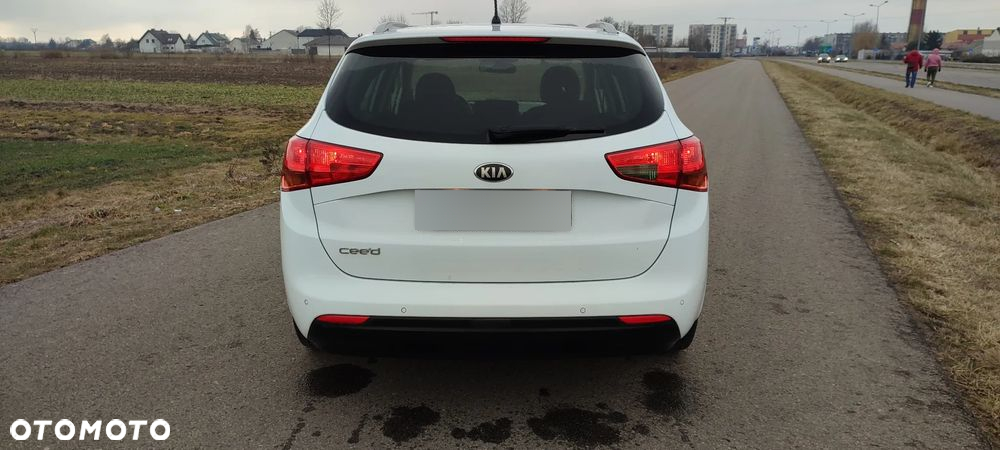 Kia Ceed Cee'd 1.6 GDI L Business Line - 12