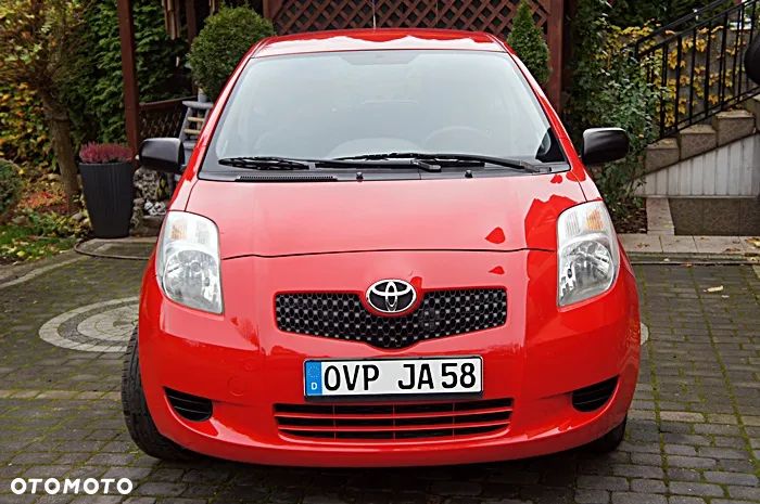 Toyota Yaris 1.0 Luna A/C - 12