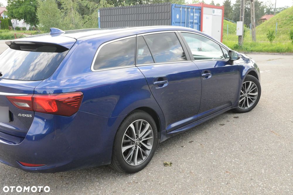 Toyota Avensis 2.0 Premium MS - 3