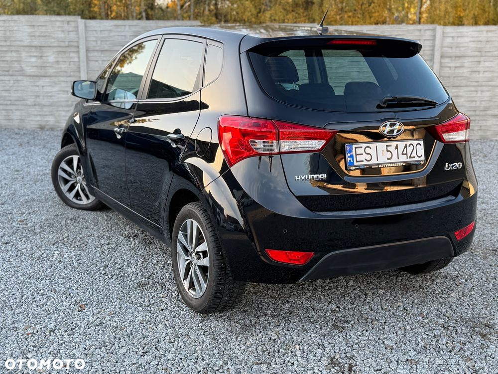 Hyundai ix20 1.4 Premium - 4